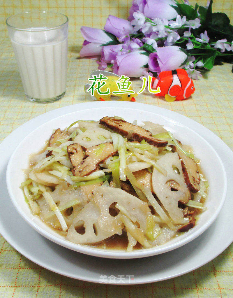 香干韭菜芽炒莲藕 的做法_香干韭菜芽炒莲藕 怎么做_花鱼儿的菜谱_美食天下