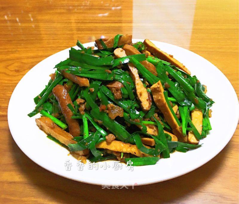 肉末韭菜炒香干的做法_肉末韭菜炒香干怎么做_香香的小厨房的菜谱_美食天下