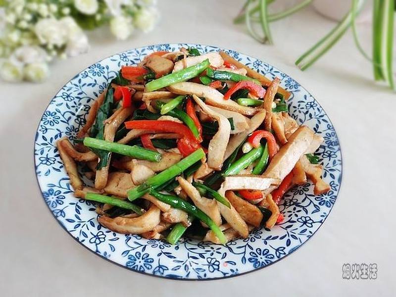 韭菜炒香干的做法_韭菜炒香干怎么做_清欢的烟火生活的菜谱_美食天下