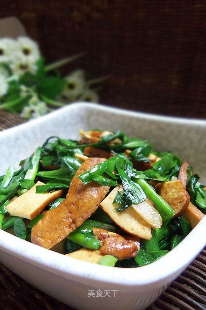 韭菜炒香干的做法_韭菜炒香干怎么做_菜谱_美食天下