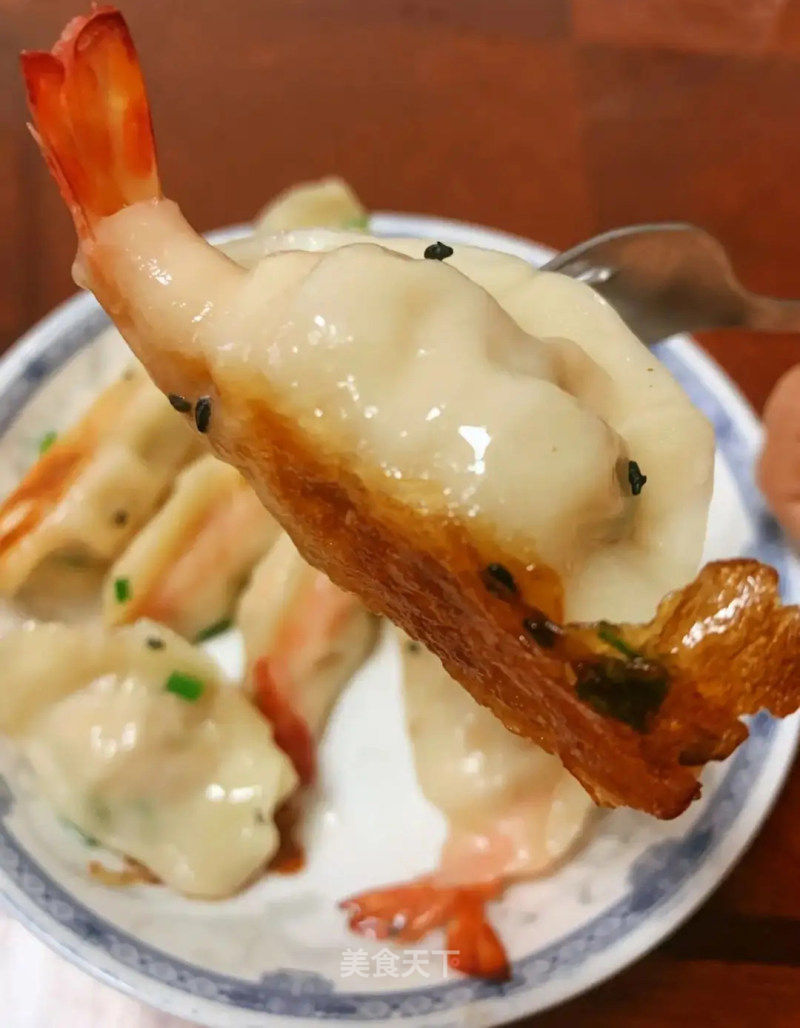 鲜虾锅贴的做法_鲜虾锅贴怎么做_海味八珍AX3k6的菜谱_美食天下