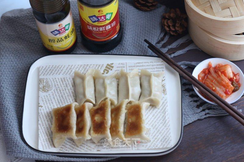 茼蒿猪肉锅贴的做法_茼蒿猪肉锅贴怎么做_可意妈妈的菜谱_美食天下