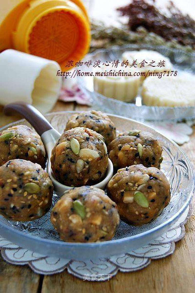 经典五仁馅料的做法_月饼好搭档:经典五仁馅料_经典五仁馅料怎么做_菜谱_美食天下