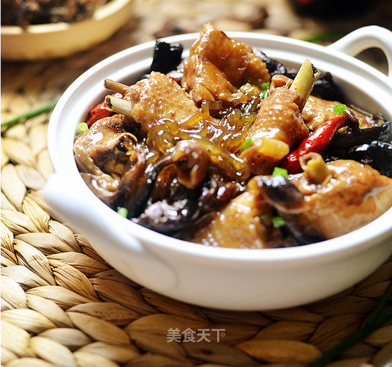 小鸡炖蘑菇的做法_小鸡炖蘑菇怎么做_陶玻网的菜谱_美食天下