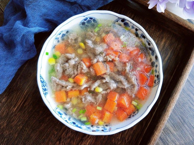 胡萝卜玉米牛肉汤的做法_胡萝卜玉米牛肉汤怎么做_宸·羽的菜谱_美食天下