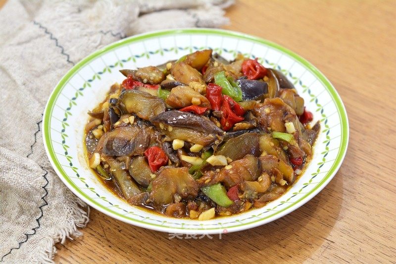 烧茄子的做法_烧茄子怎么做_Meggy跳舞的苹果的菜谱_美食天下