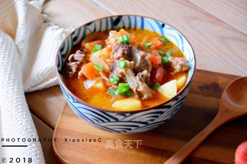 西红柿土豆炖牛腩的做法_西红柿土豆炖牛腩怎么做_Xiao小C的菜谱_美食天下