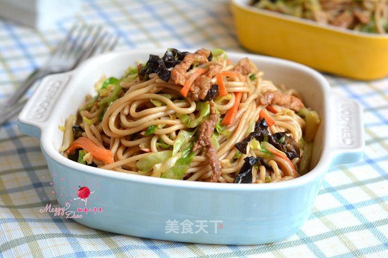 肉丝圆白菜炒面的做法_肉丝圆白菜炒面怎么做_Meggy跳舞的苹果的菜谱_美食天下