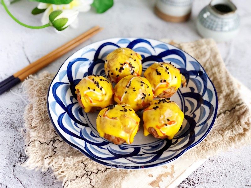 金枪鱼芝士烤饭团的做法_金枪鱼芝士烤饭团怎么做_美食妃英理的菜谱_美食天下