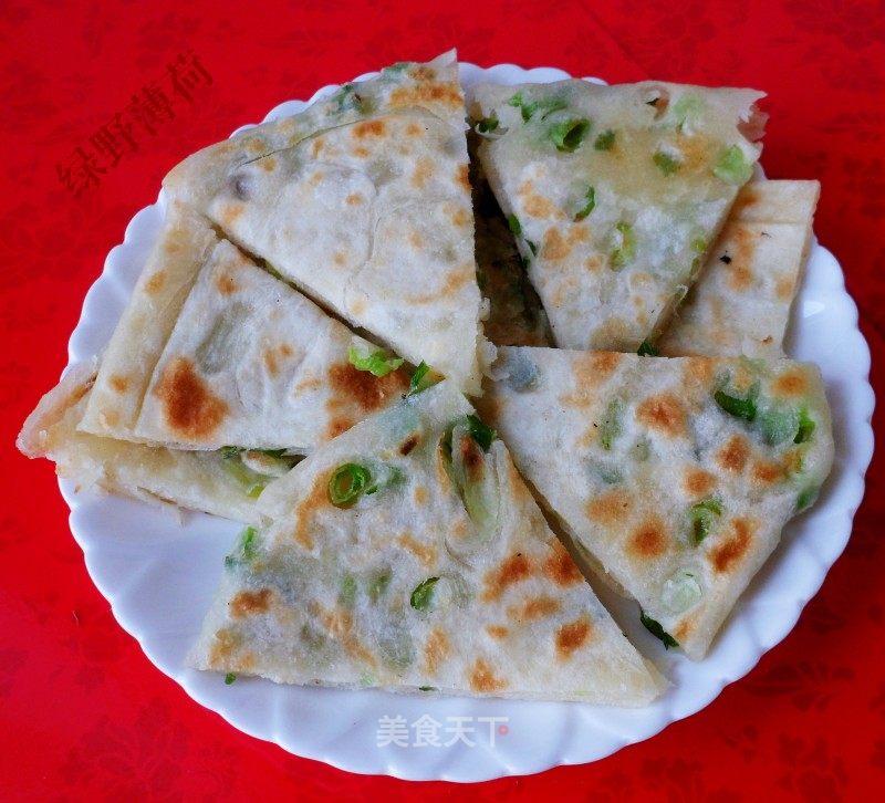 葱花饼的做法_葱花饼怎么做_绿野薄荷的菜谱_美食天下