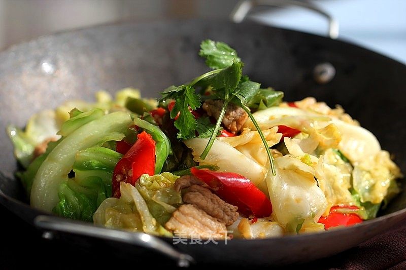 干锅圆白菜的做法_干锅圆白菜怎么做_斯佳丽WH的菜谱_美食天下