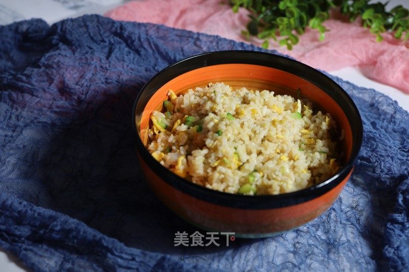 黄瓜鸡蛋炒饭的做法_黄瓜鸡蛋炒饭怎么做_どら的菜谱_美食天下
