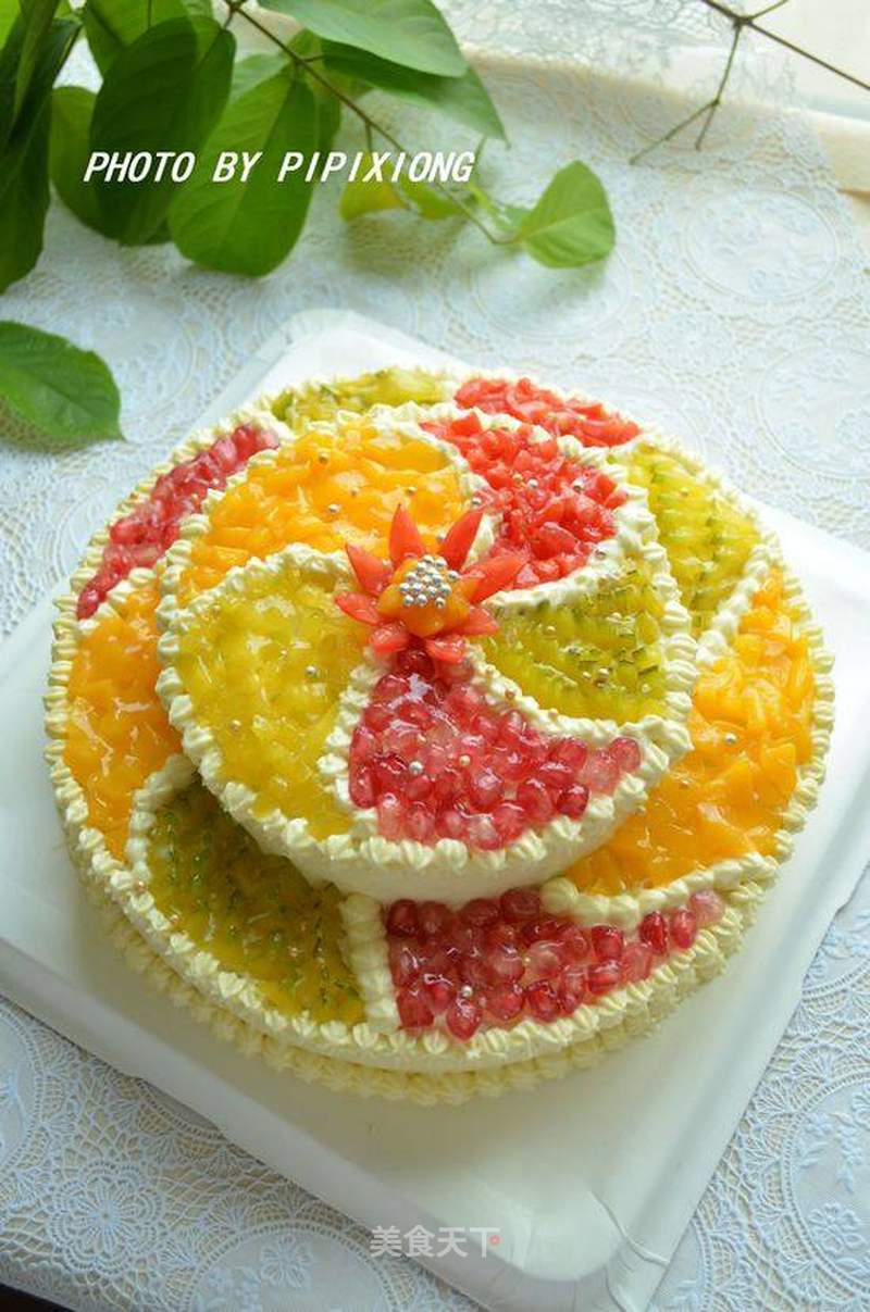 双层生日蛋糕的做法_双层生日蛋糕怎么做_皮皮熊的菜谱_美食天下