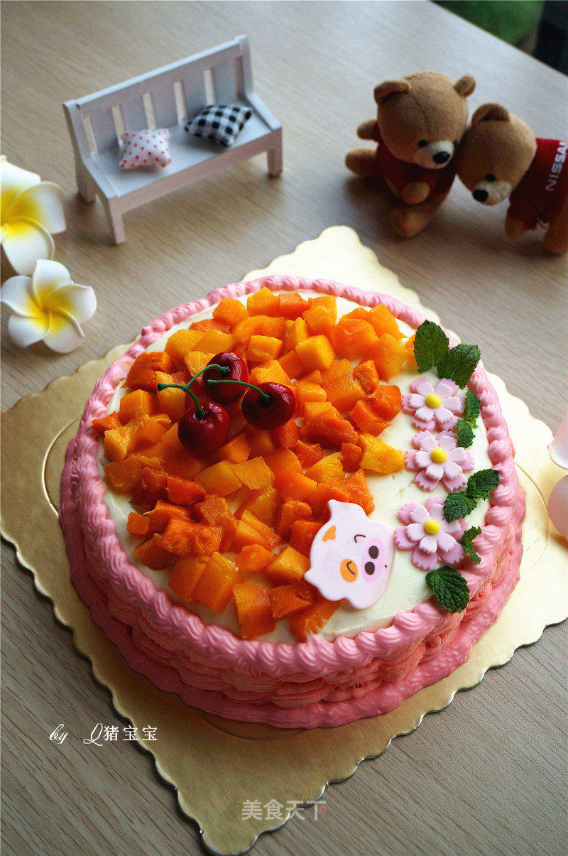 粉嫩酸奶生日蛋糕的做法_粉嫩酸奶生日蛋糕怎么做_Q猪宝宝的菜谱_美食天下