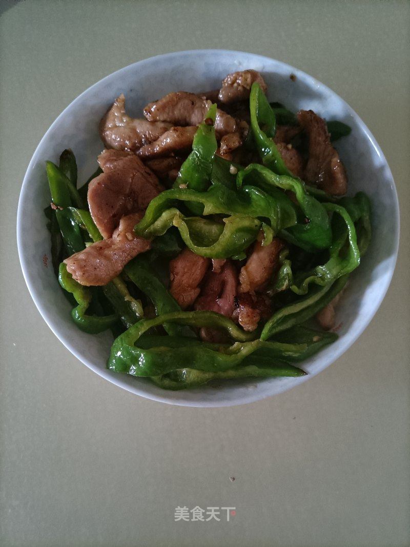 青椒炒肉片的做法_青椒炒肉片怎么做_还在吃吃吃的菜谱_美食天下