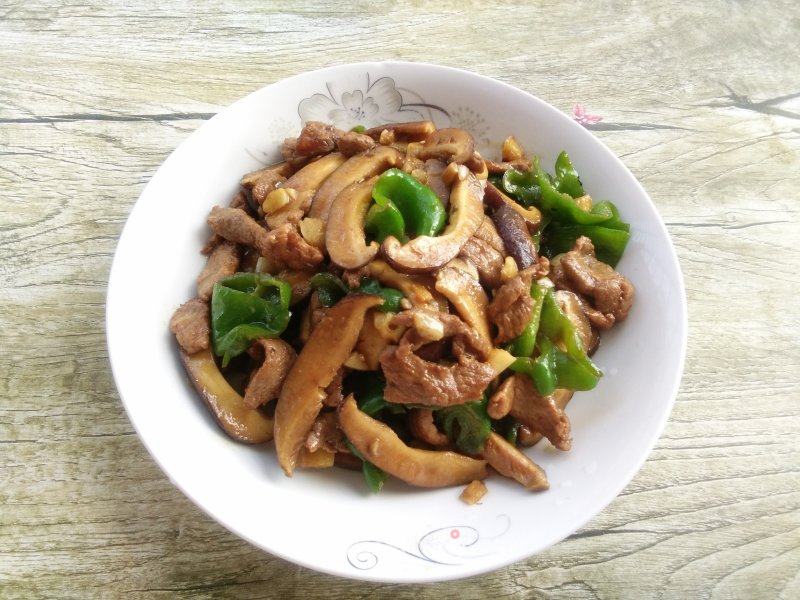 青椒香菇炒肉片的做法_青椒香菇炒肉片怎么做_笑笑昵的菜谱_美食天下