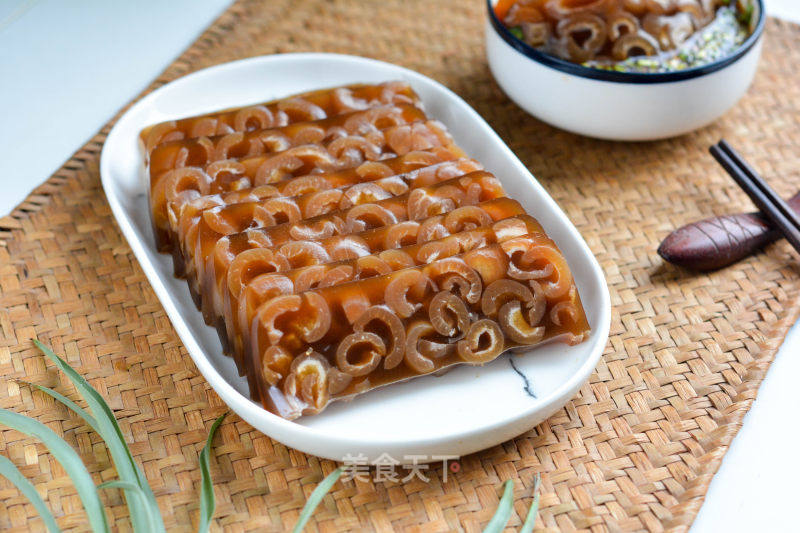 肉皮冻的做法_Q弹肉皮冻_肉皮冻怎么做_Meggy跳舞的苹果的菜谱_美食天下