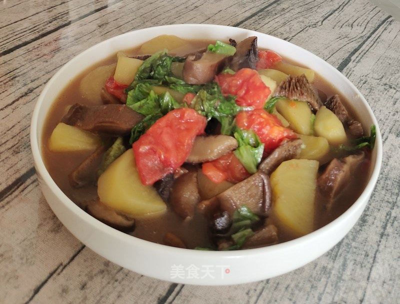 蘑菇西红柿炖土豆的做法_蘑菇西红柿炖土豆怎么做_putimama的菜谱_美食天下