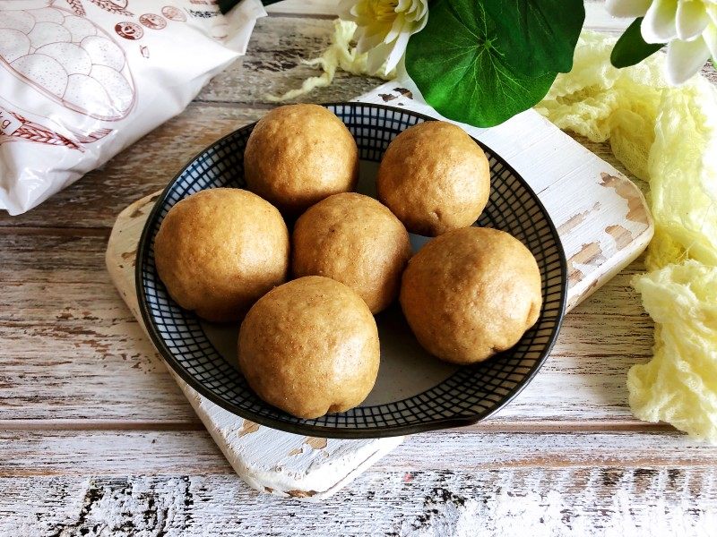 全麦豆沙包的做法_全麦豆沙包怎么做_美食妃英理的菜谱_美食天下