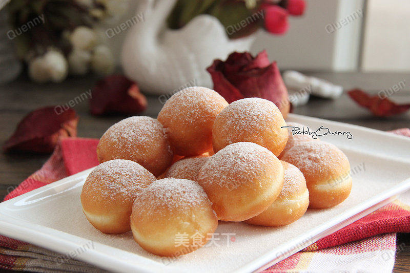 花朵甜甜圈的做法_【花朵甜甜圈】_花朵甜甜圈怎么做_quenny的菜谱_美食天下