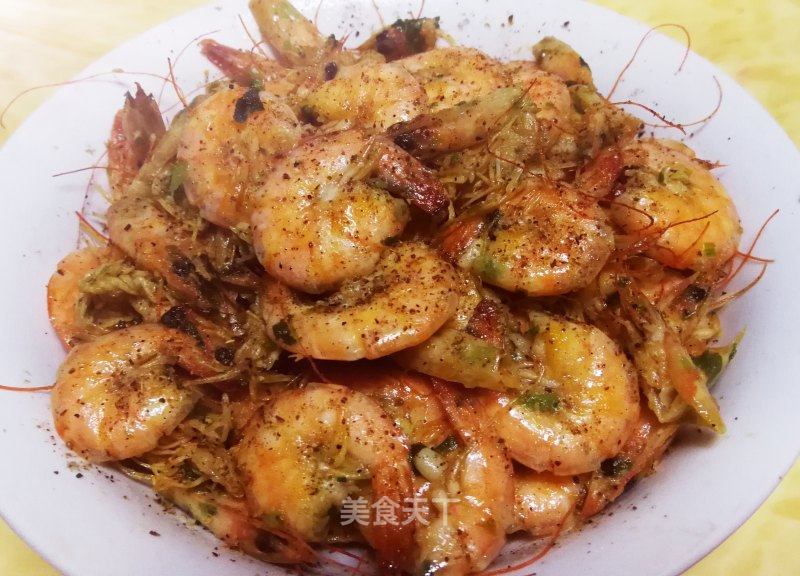 椒盐虾的做法_椒盐虾\孩子吃的停不下来的😍_椒盐虾怎么做_David爱生活的菜谱_美食天下